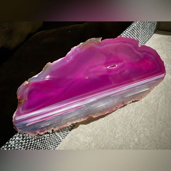 Pink Banded Agate Slice – Polished Crystal Display Stone 5.5” Vibrant Color - Picture 6 of 17